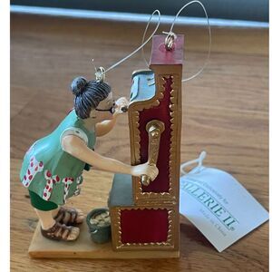 Gallerie II Grandma Christmas Ornament Lucky Jackpot Holiday Decor w/ Hang Tag